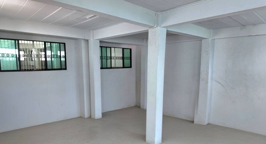 Gewerbefläche zum Kauf mit 5 Zimmer in Bang Bon, Bangkok