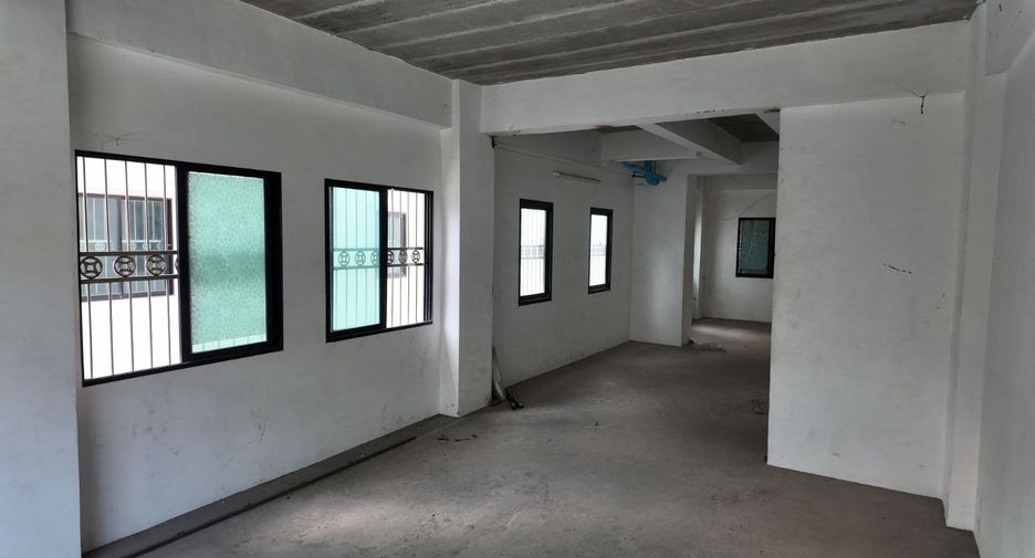 Gewerbefläche zum Kauf mit 5 Zimmer in Bang Bon, Bangkok