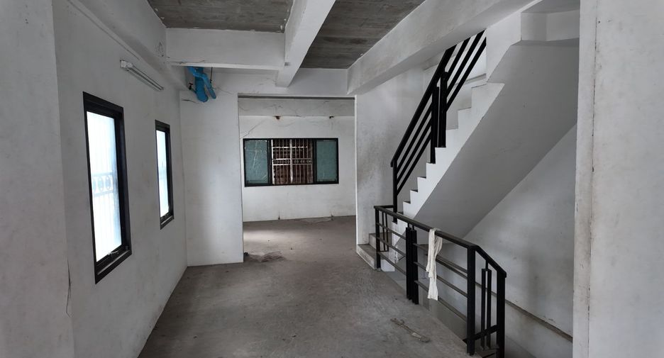 Gewerbefläche zum Kauf mit 5 Zimmer in Bang Bon, Bangkok