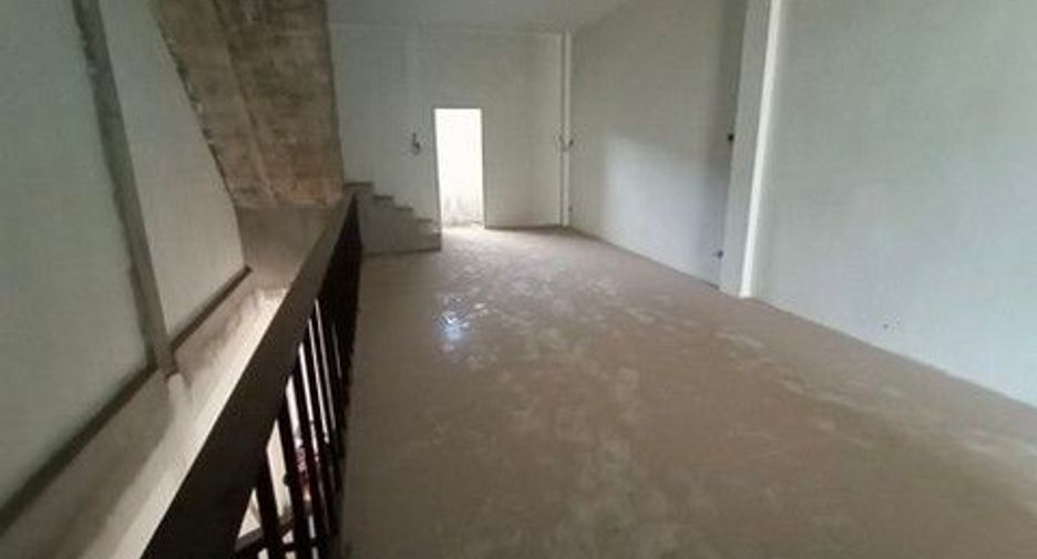 For sale 1 bed retail Space in Phang Khon, Sakon Nakhon