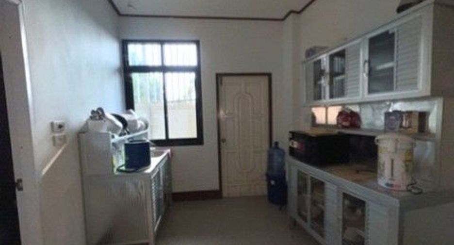 Gewerbefläche zum Kauf mit 1 Zimmer in Si Rattana, Sisaket