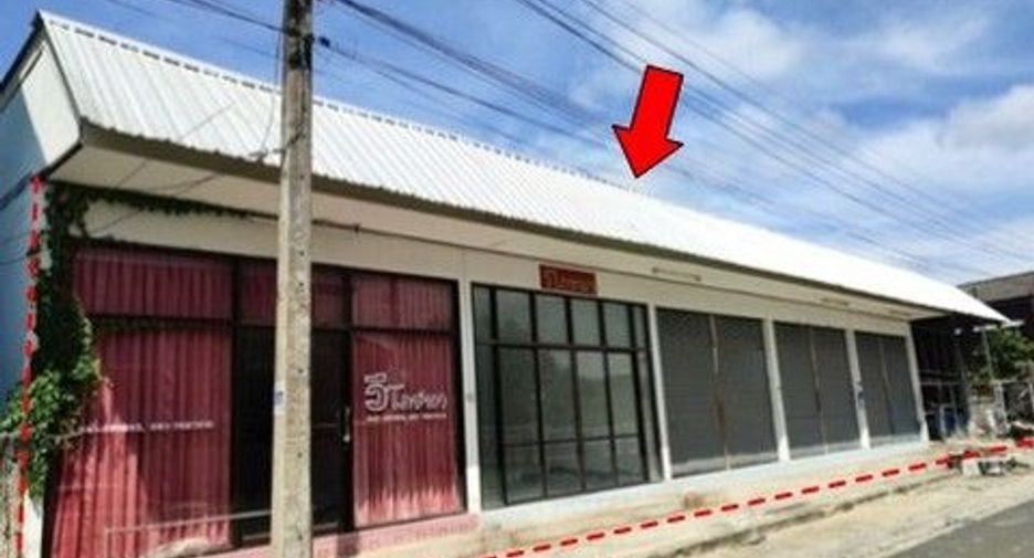 À vendre 1 chambre local commercial à At Samat, Roi Et