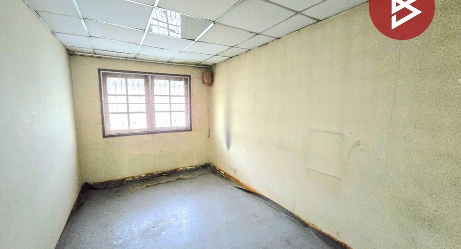 Продажа 2 спальни торговое помещение в Mueang Nakhon Pathom, Накхонпатхом