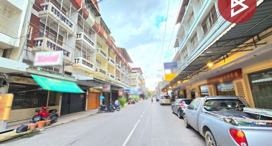 Продажа 2 спальни торговое помещение в Mueang Nakhon Pathom, Накхонпатхом