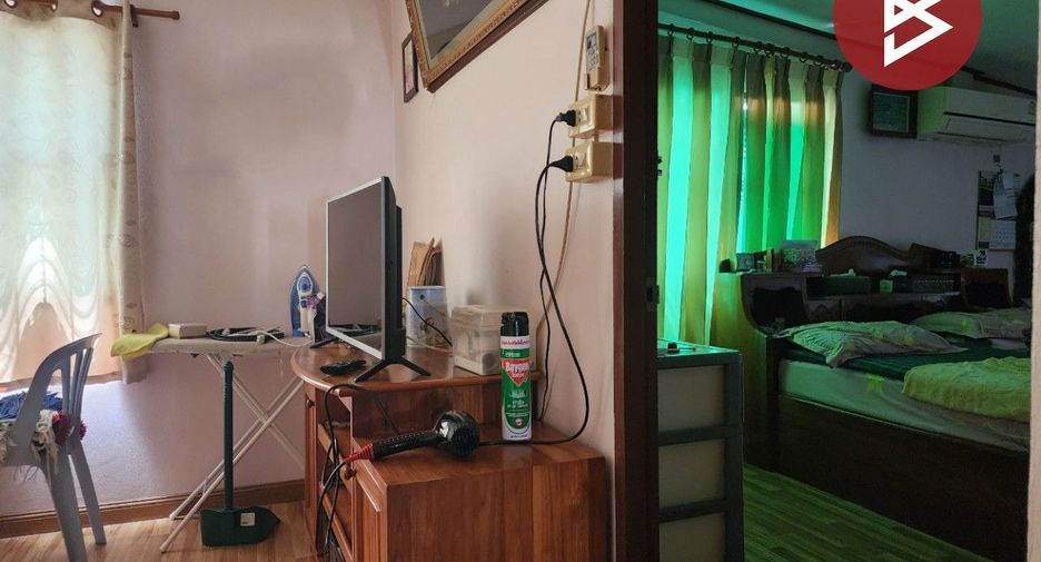 For sale 5 bedrooms house in Phra Pradaeng, Samut Prakan