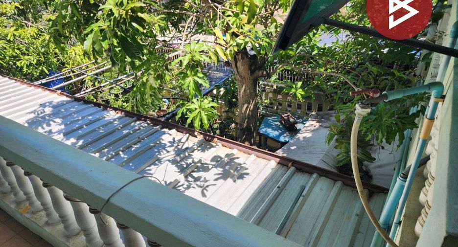 For sale 5 bedrooms house in Phra Pradaeng, Samut Prakan