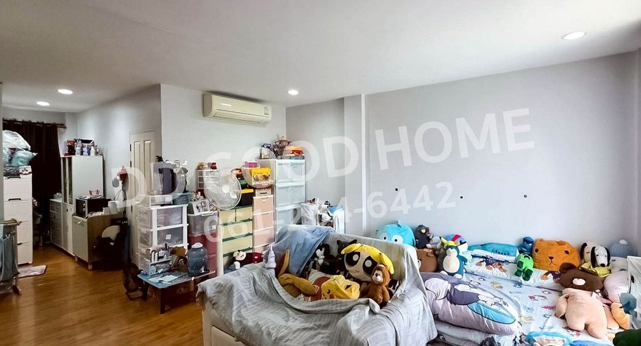 For sale 4 bedrooms retail Space in Phra Pradaeng, Samut Prakan