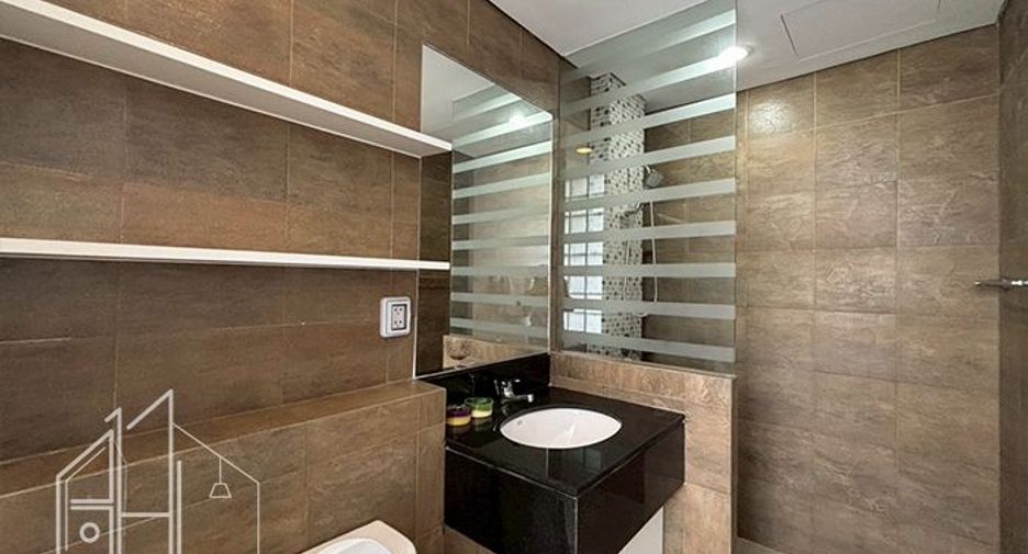 Wohnung zur Miete mit 4 Zimmer in Watthana, Bangkok