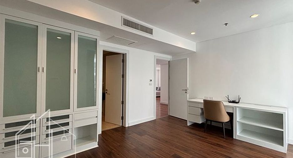 Apartment zur Miete mit 4 Zimmer in Watthana, Bangkok