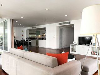 Condo en alquiler de 3 habitaciones en Watthana, Bangkok