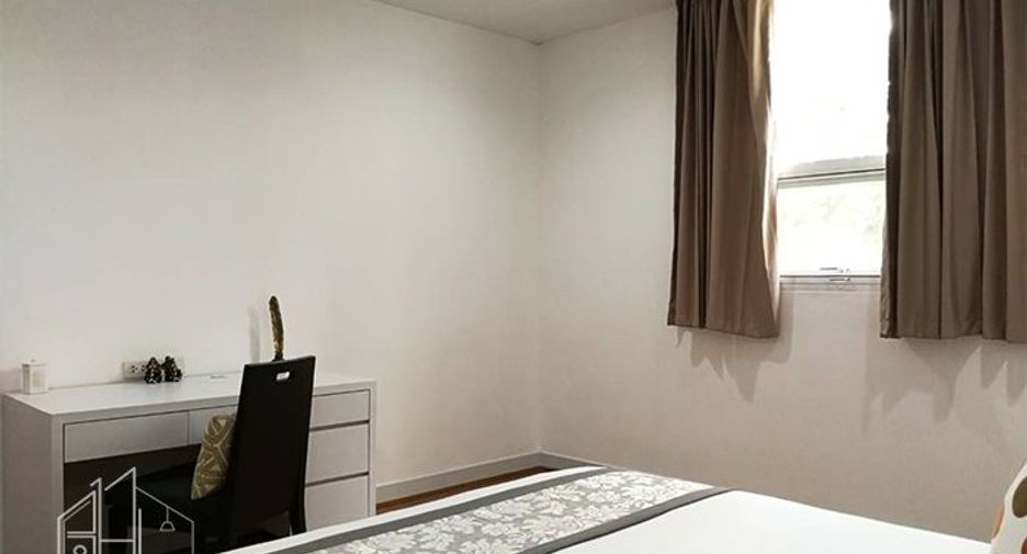 Wohnung zur Miete mit 3 Zimmer in Watthana, Bangkok