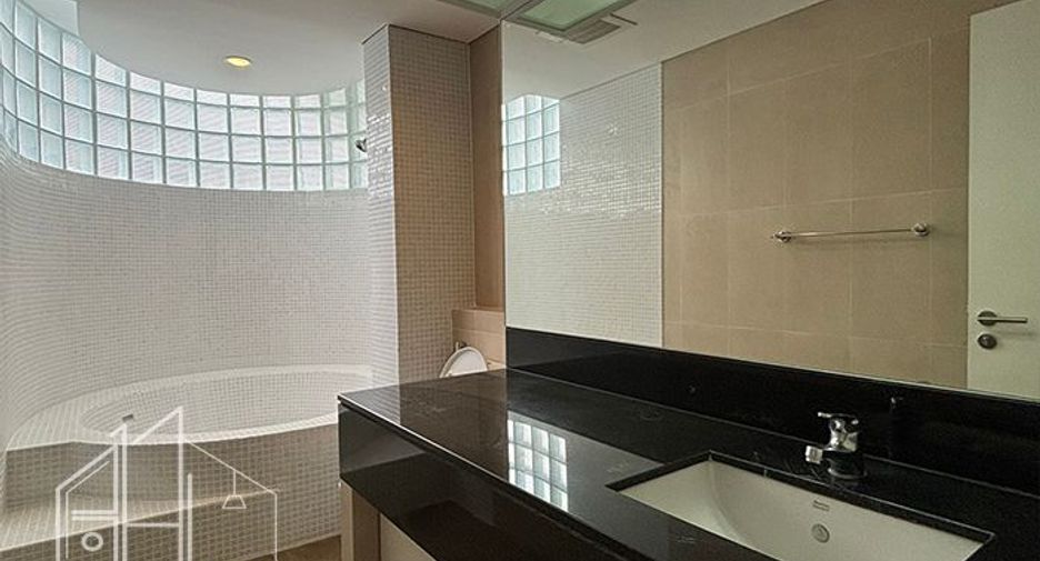 Apartment zur Miete mit 4 Zimmer in Watthana, Bangkok