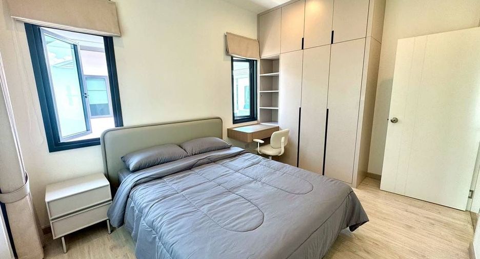 For rent 4 bedrooms house in East Pattaya, Pattaya