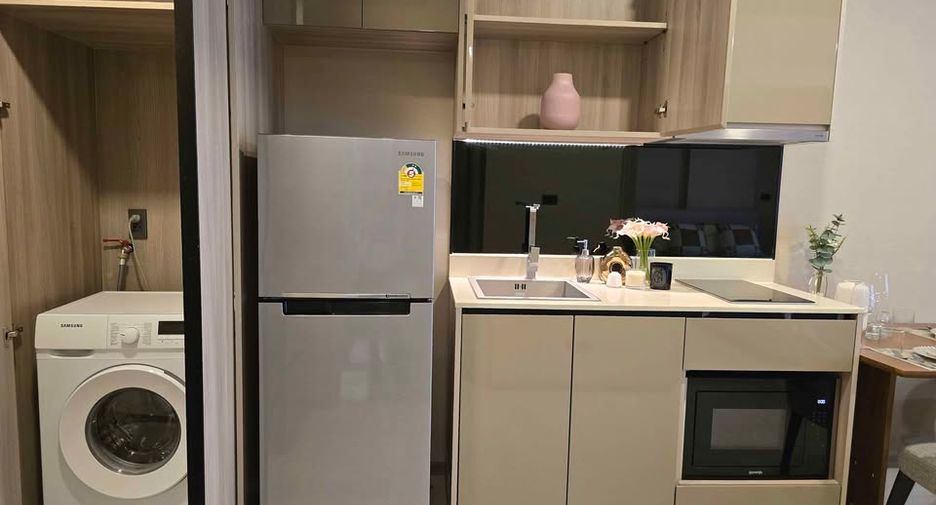 Аренда и продажа 1 кровать кондо в Щаттхана, Бангкок