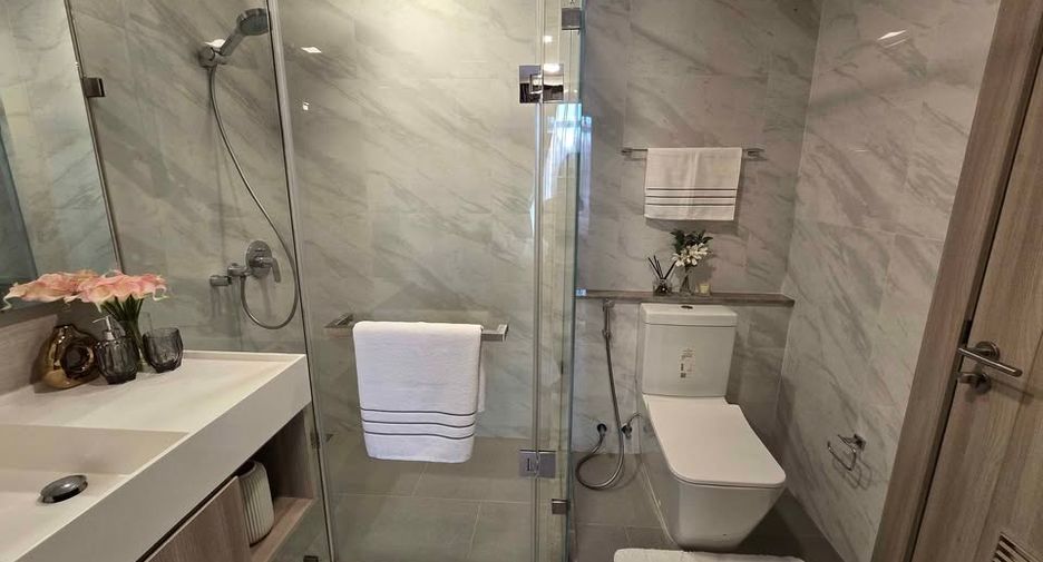 Аренда и продажа 1 кровать кондо в Щаттхана, Бангкок