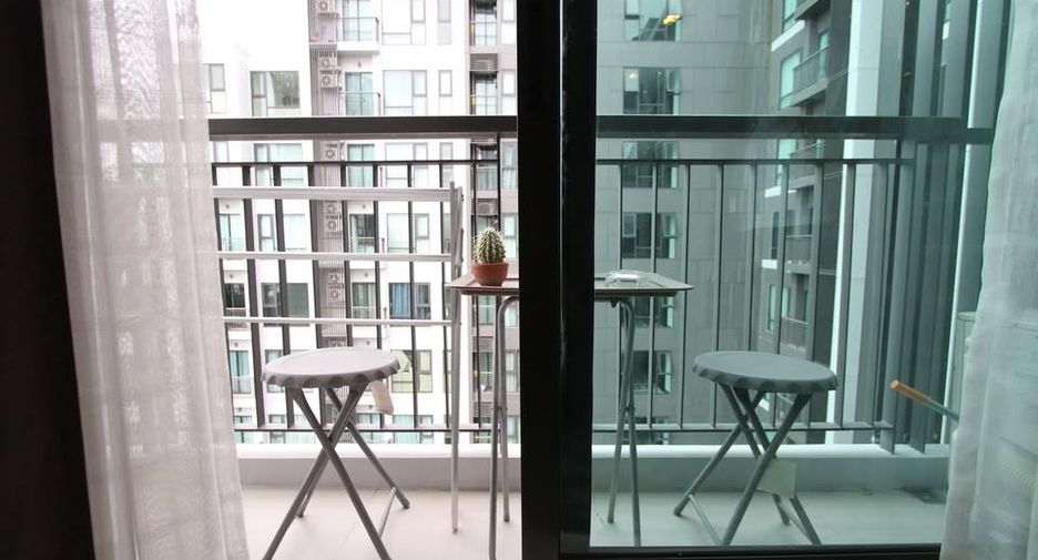 For rent そして for sale 2 ベッドルーム condo in Khlong Toei, Bangkok