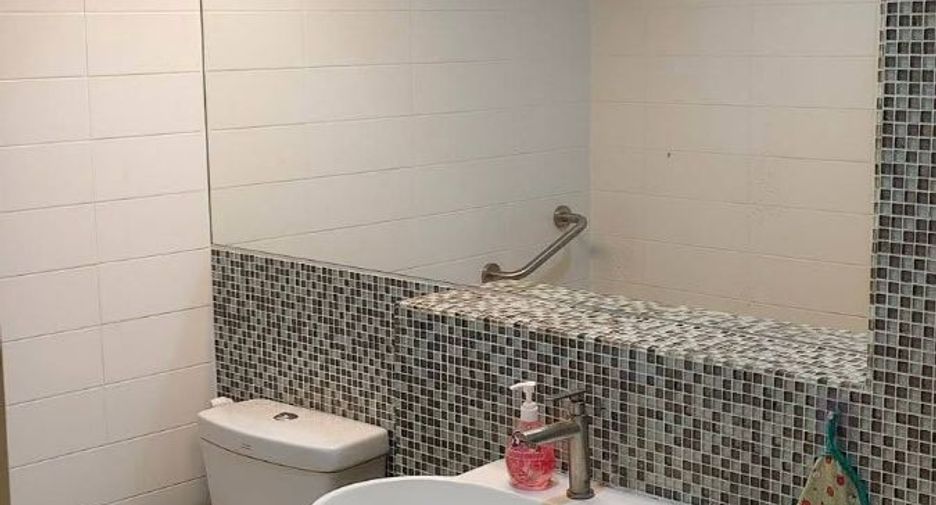 For rent 4 ベッドルーム house in Saphan Sung, Bangkok