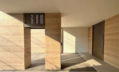 For rent and for sale 5 bedrooms townhouse in Watthana, Bangkok
