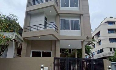 For sale 5 bedrooms house in Chatuchak, Bangkok