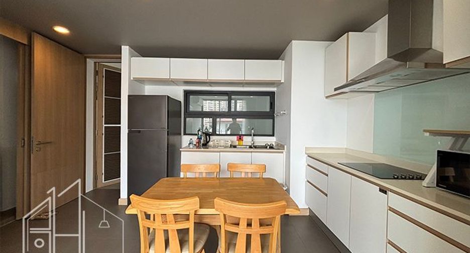 For rent 2 bedrooms condo in Watthana, Bangkok