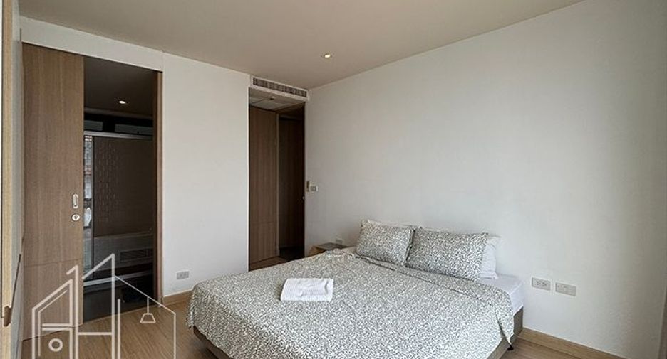 For rent 2 bedrooms condo in Watthana, Bangkok