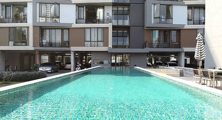 For rent 2 bedrooms condo in Watthana, Bangkok