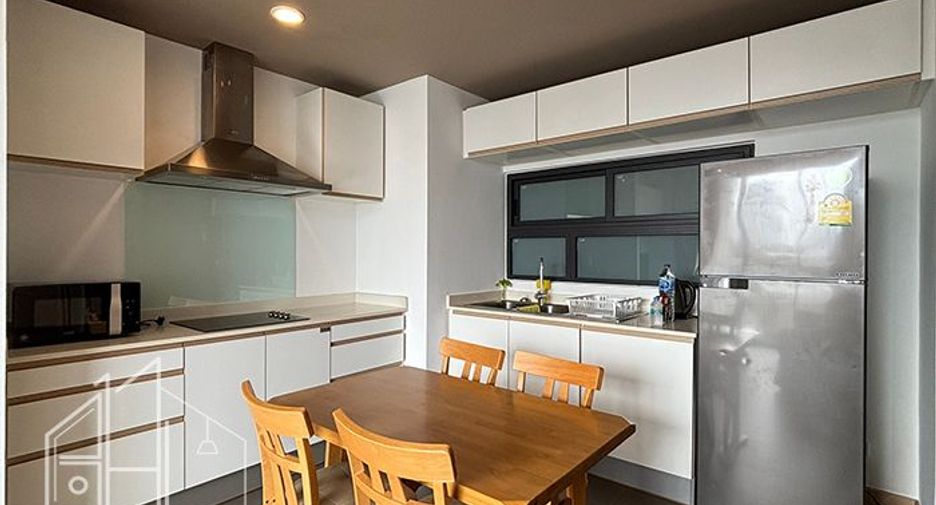 For rent 2 bedrooms condo in Watthana, Bangkok