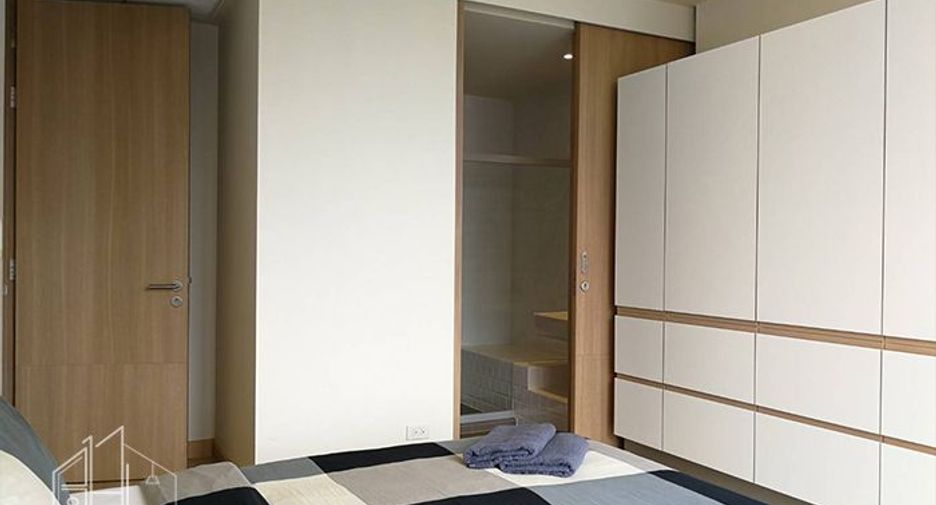 For rent 2 bedrooms apartment in Watthana, Bangkok