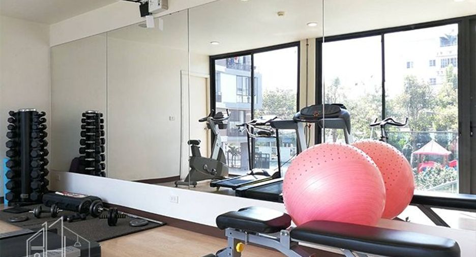 For rent 2 bedrooms apartment in Watthana, Bangkok
