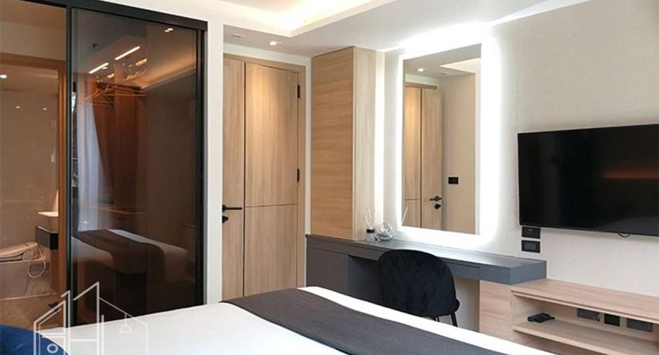 For rent 2 bedrooms apartment in Watthana, Bangkok