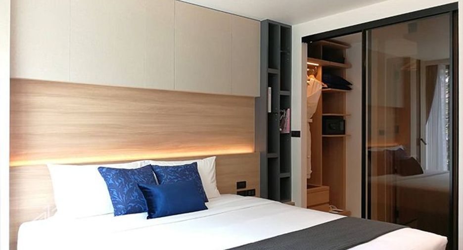 For rent 2 bedrooms apartment in Watthana, Bangkok