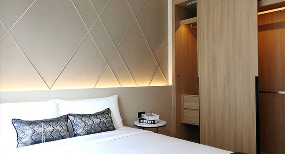 For rent 2 bedrooms apartment in Watthana, Bangkok