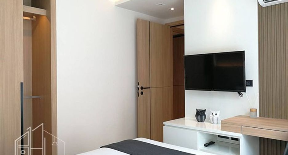 For rent 2 bedrooms apartment in Watthana, Bangkok