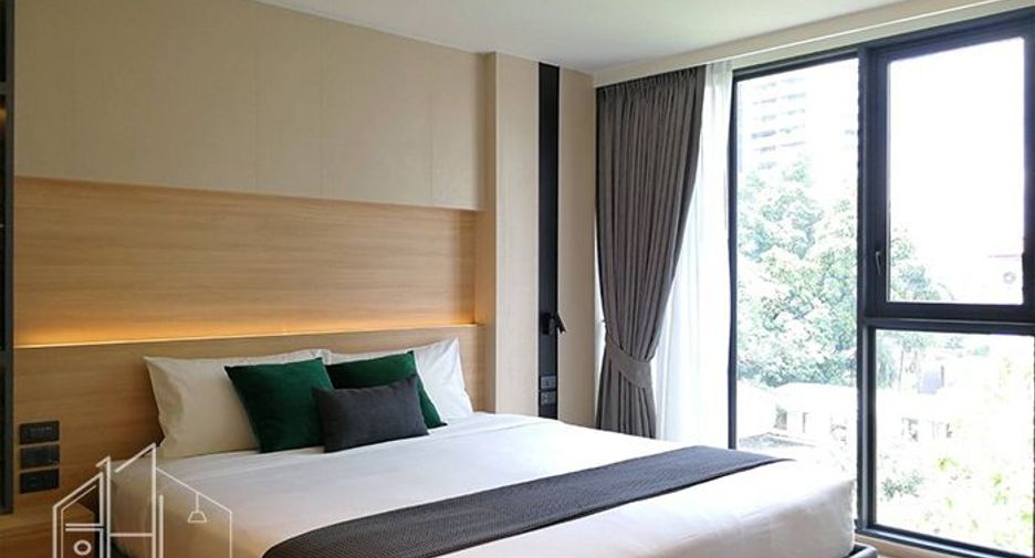For rent 2 bedrooms condo in Watthana, Bangkok