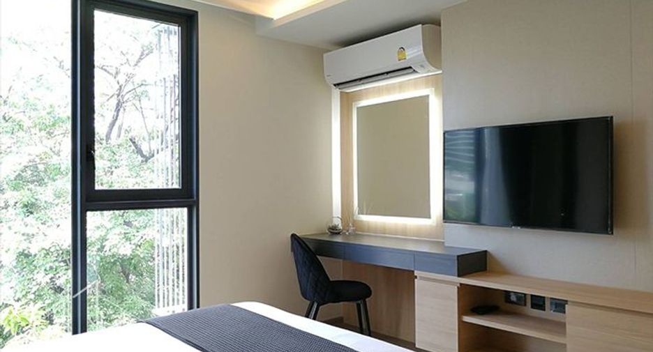 For rent 2 bedrooms condo in Watthana, Bangkok