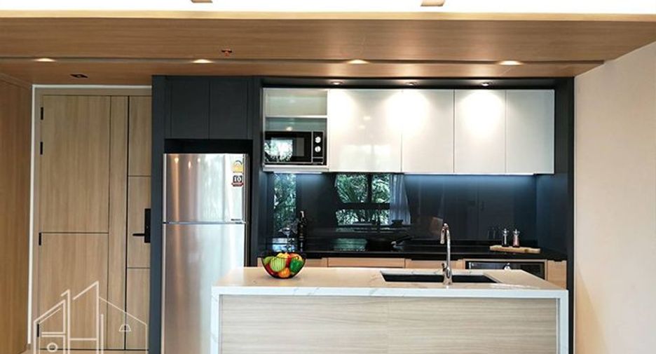 For rent 2 bedrooms condo in Watthana, Bangkok
