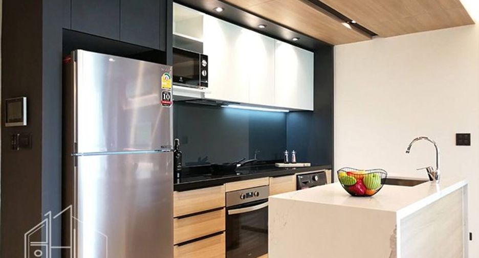 For rent 2 bedrooms condo in Watthana, Bangkok