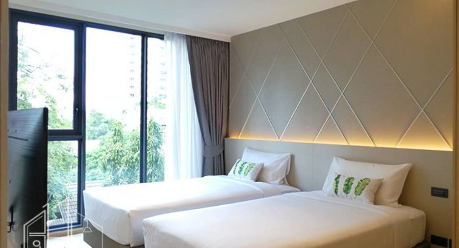 For rent 2 bedrooms condo in Watthana, Bangkok