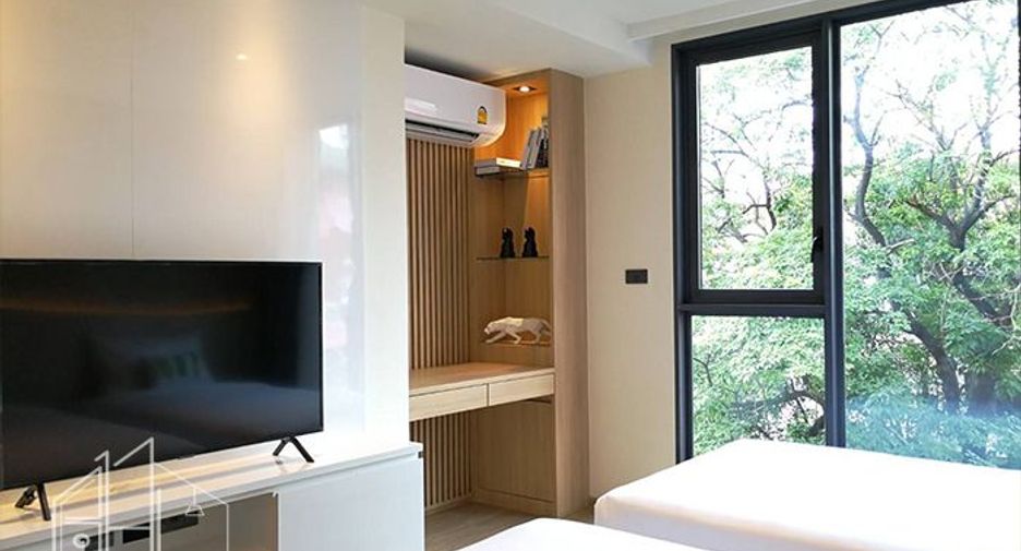 For rent 2 bedrooms condo in Watthana, Bangkok