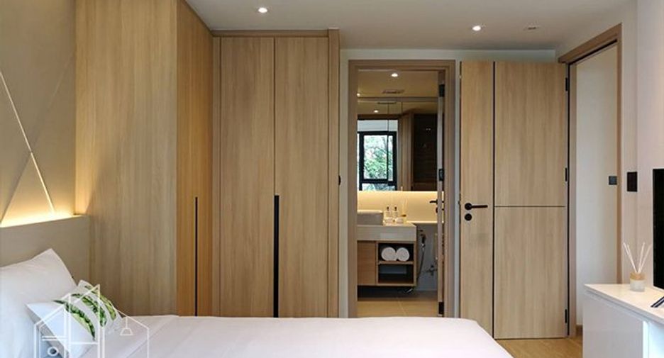 For rent 2 bedrooms condo in Watthana, Bangkok