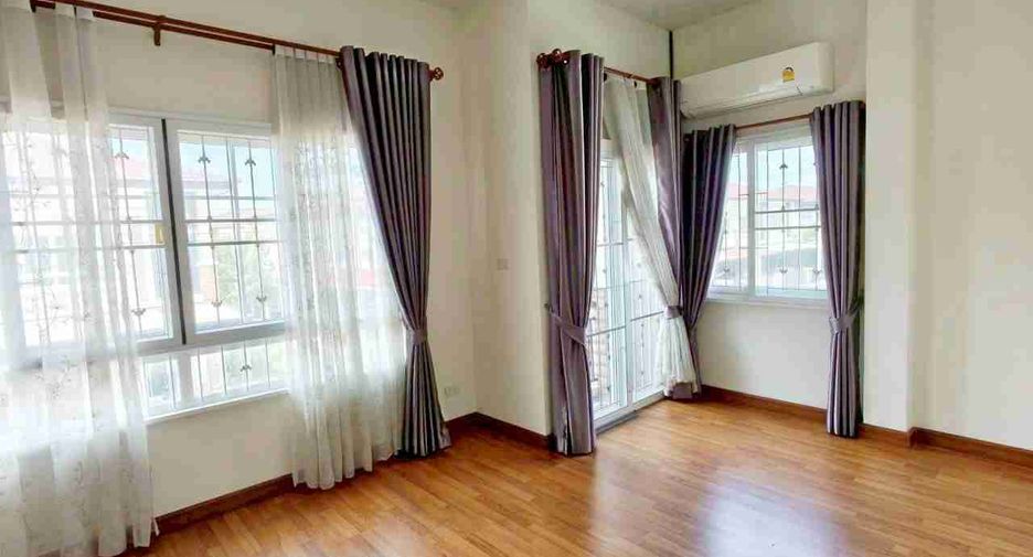For sale 3 ベッドルーム house in Khlong Sam Wa, Bangkok
