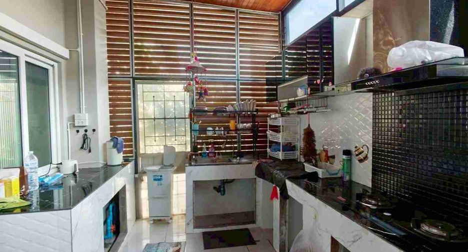 For sale 3 ベッドルーム house in Khlong Sam Wa, Bangkok