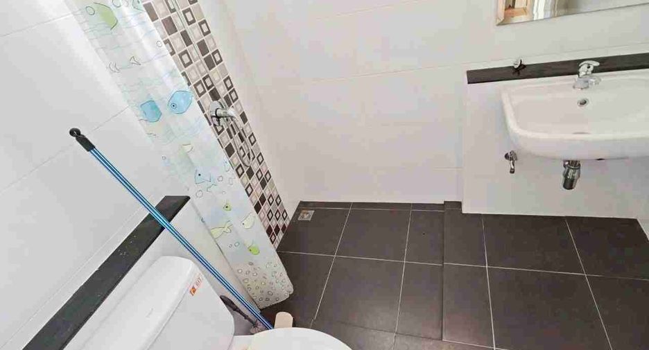 For sale 3 ベッドルーム house in Khlong Sam Wa, Bangkok