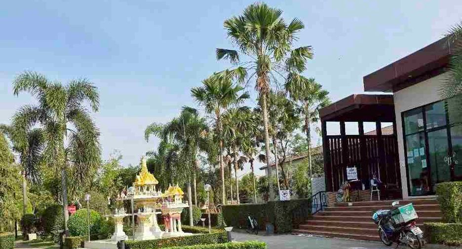 For sale 3 ベッドルーム house in Khlong Sam Wa, Bangkok
