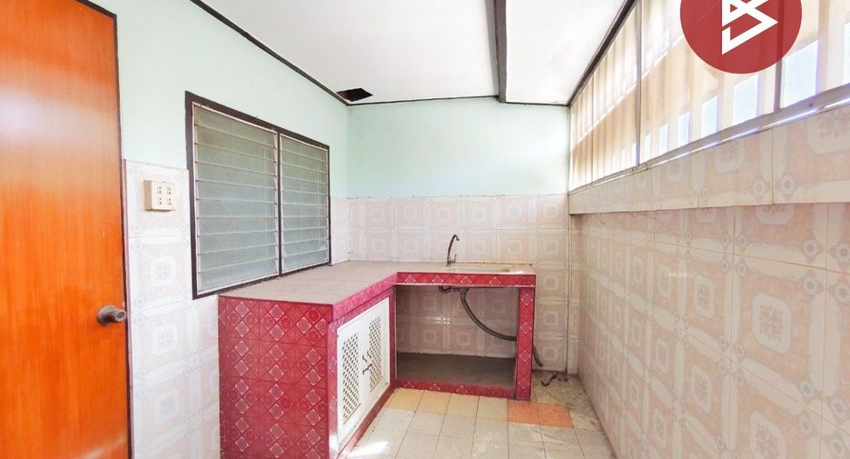 For sale 2 ベッドルーム townhouse in Tha Maka, Kanchanaburi