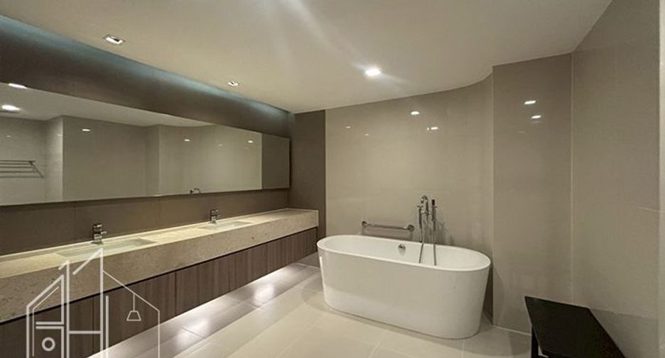 For rent 3 ベッドルーム condo in Watthana, Bangkok
