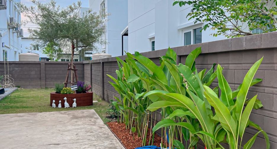 For sale 4 bedrooms house in Mueang Chiang Mai, Chiang Mai