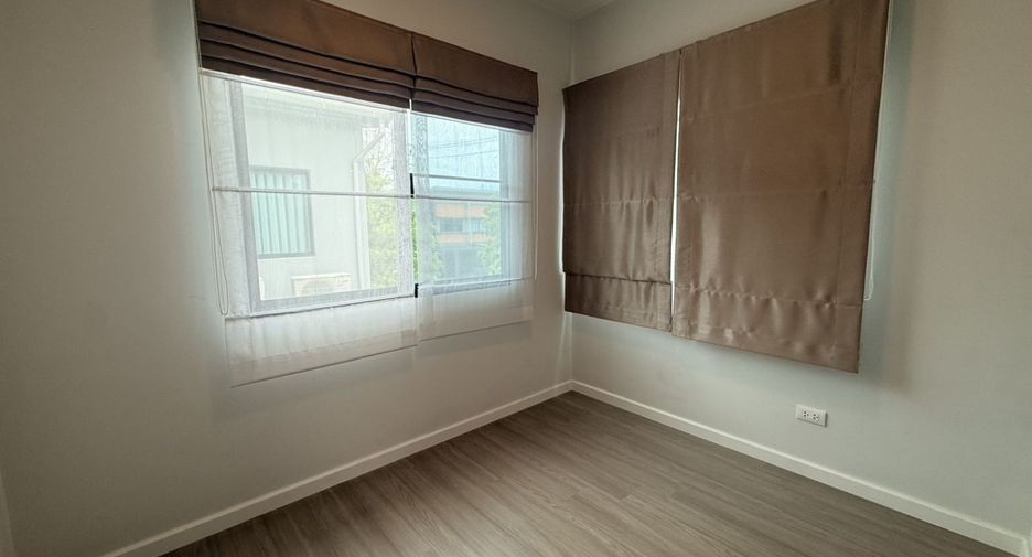 For sale 4 bedrooms townhouse in Bang Kruai, Nonthaburi