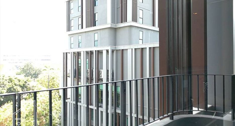 For rent 2 ベッドルーム condo in Watthana, Bangkok