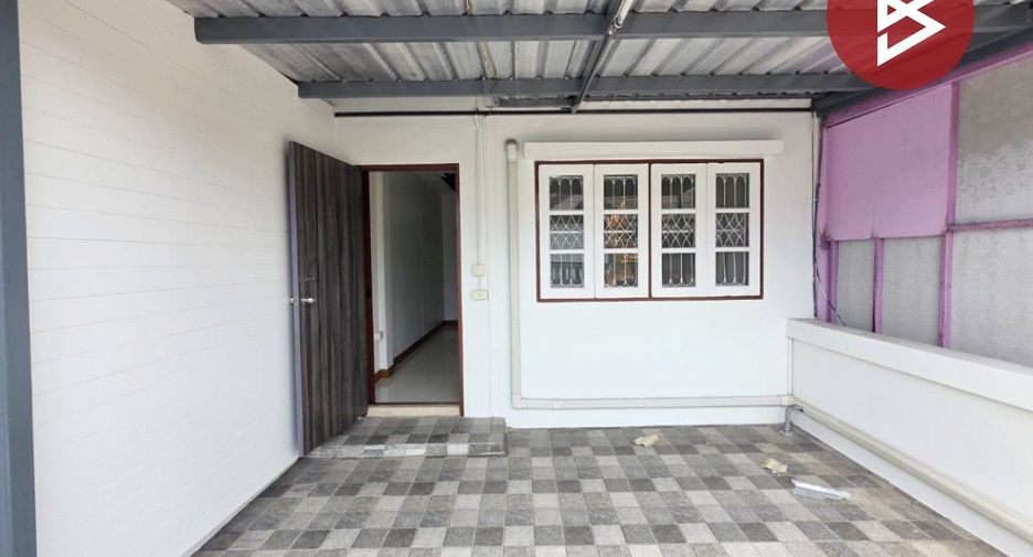 Reihenhaus zum Kauf mit 2 Zimmer in Lat Phrao, Bangkok